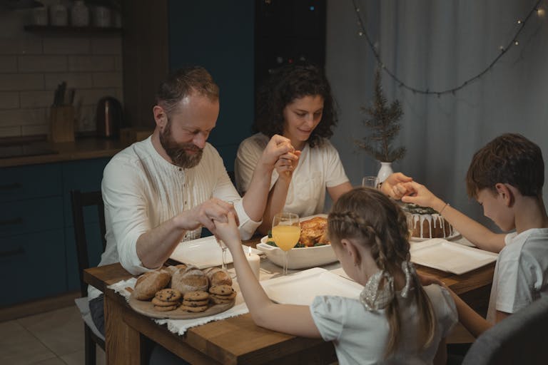 11 Simple Daily Habits for a Happy, Healthy Family Life