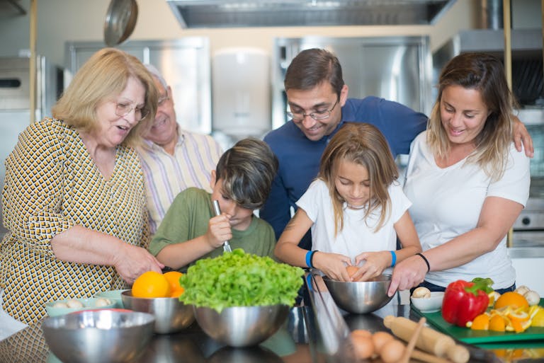 7 Simple Habits to Build a Happy Family Life That Thrives Together
