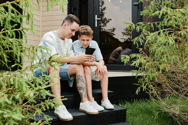 Smart Parenting Made Simple: How to Set Digital Boundaries with Ease